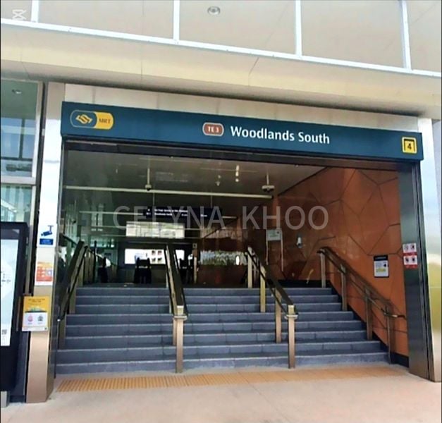 WOODLANDS DR 16 7