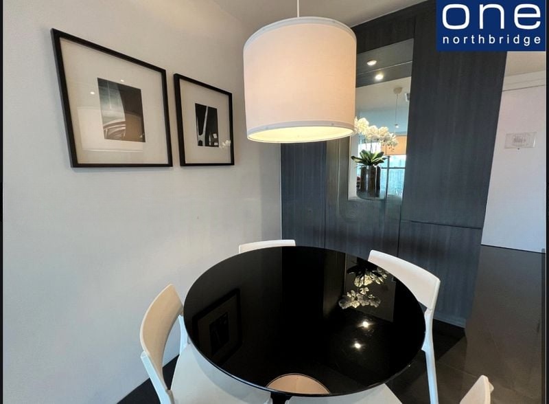 HIGH STREET CENTRE 8