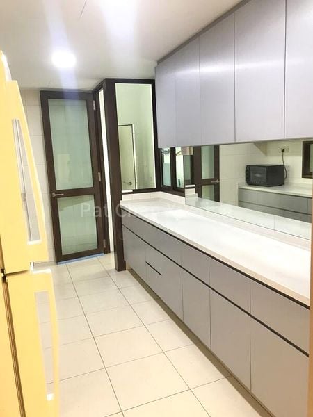 VARSITY PARK CONDOMINIUM 6