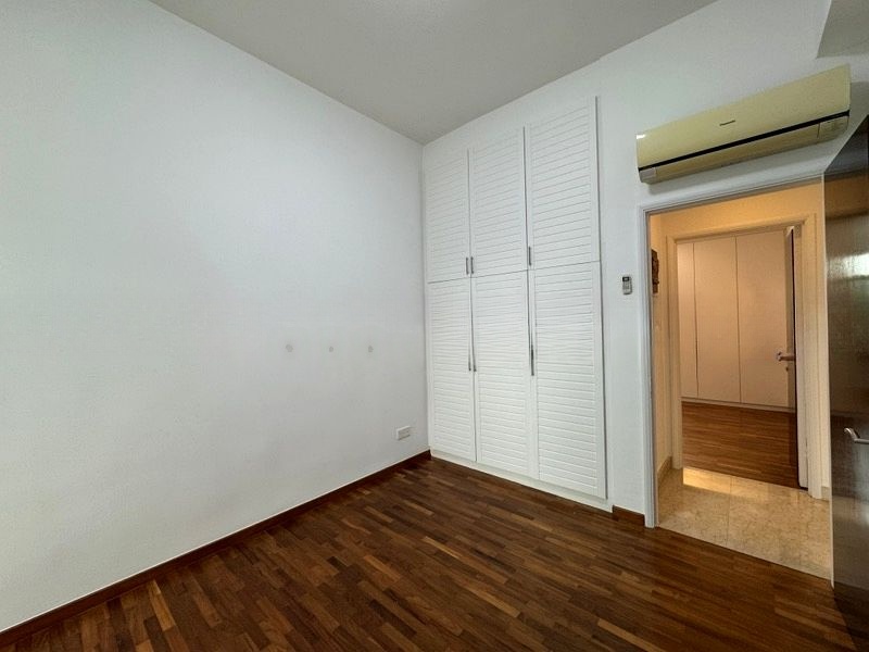 1 KING ALBERT PARK 11