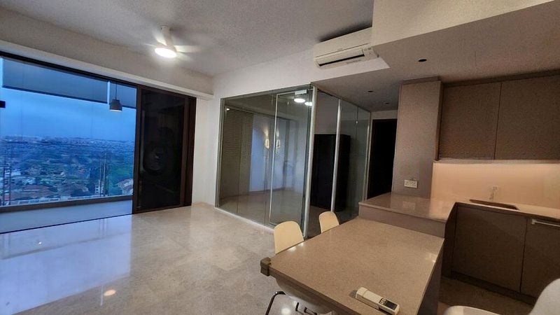 SEASIDE RESIDENCES 8