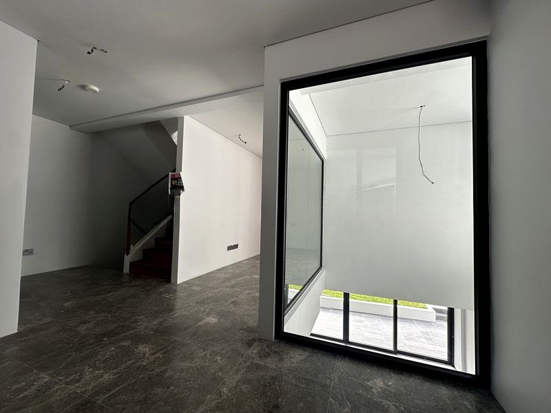 THE JARDINE RESIDENCES 12