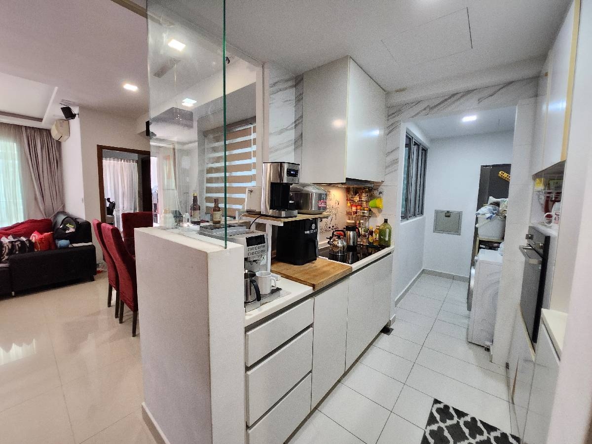 COASTAL BREEZE RESIDENCES 5