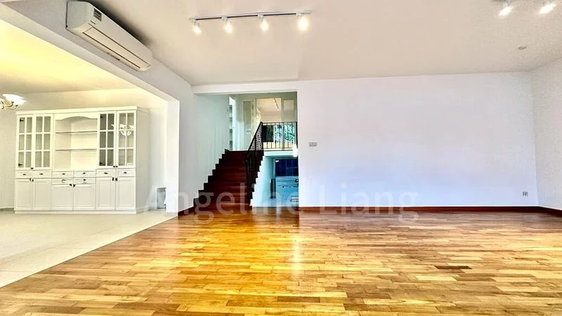 TOWNHOUSE APARTMENTS 3