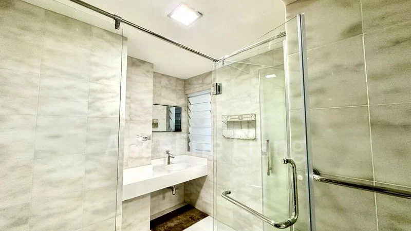 TOWNHOUSE APARTMENTS 12