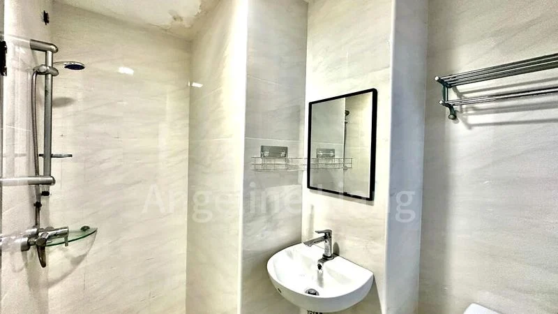 TOWNHOUSE APARTMENTS 15