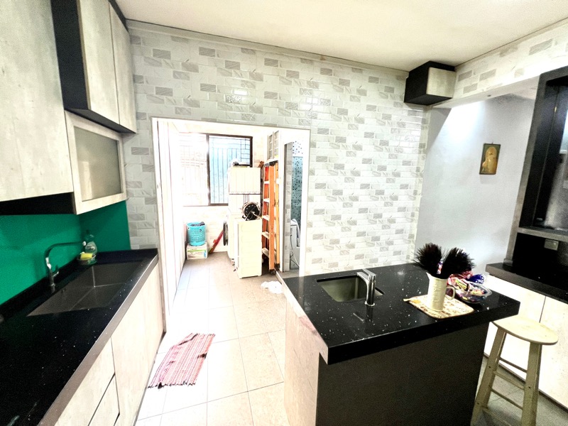 SERANGOON NTH AVE 4 10