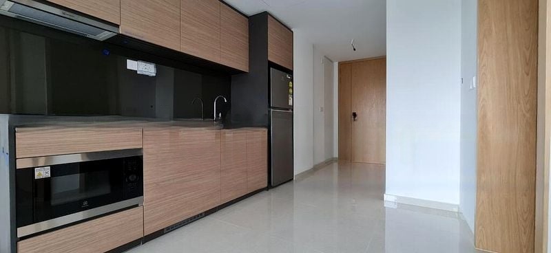 MIDWOOD 4