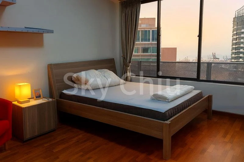 INTERNATIONAL PLAZA 10