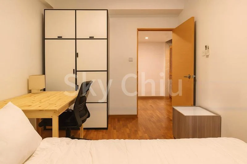 INTERNATIONAL PLAZA 14