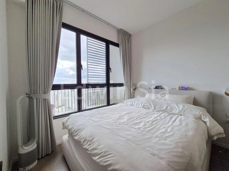 AVENUE SOUTH RESIDENCE 7