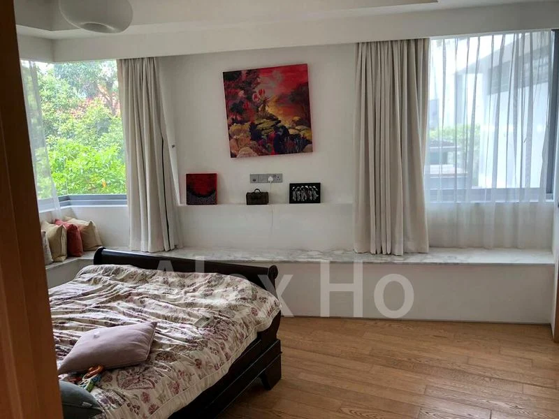 THE HOLLAND COLLECTION 6