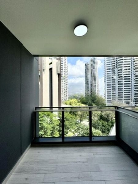 LEEDON GREEN 3