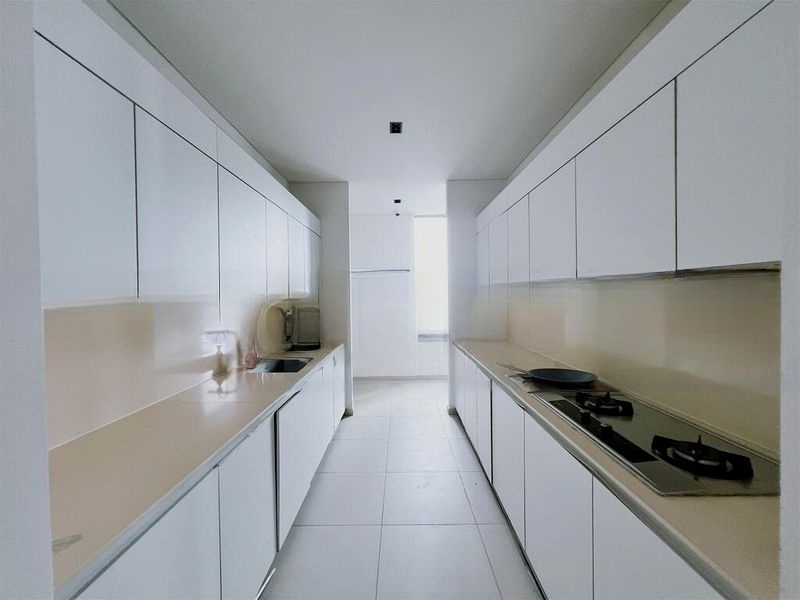 SOUTH BEACH RESIDENCES 12