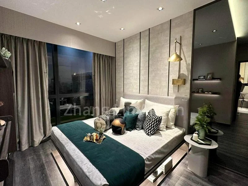 BLOSSOMS BY THE PARK 2