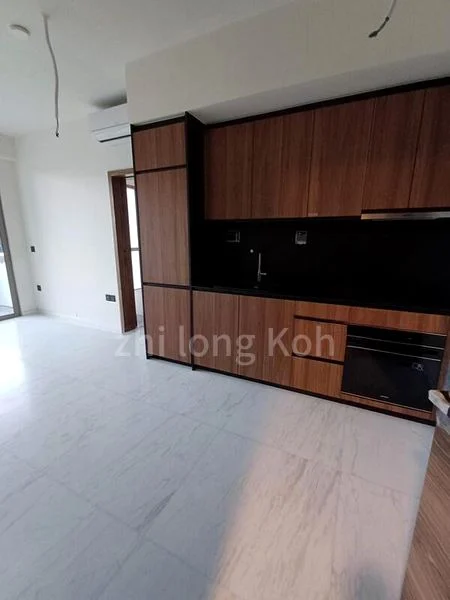 COASTLINE RESIDENCES 5