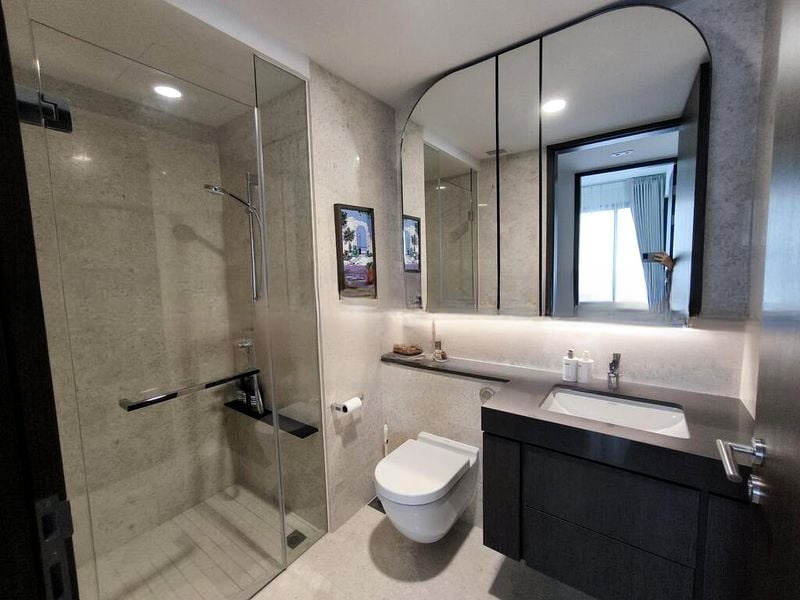 AVENUE SOUTH RESIDENCE 11