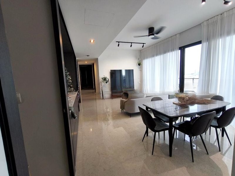 AVENUE SOUTH RESIDENCE 14