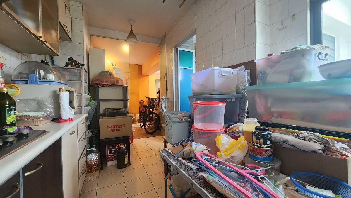 JURONG WEST ST 61 16