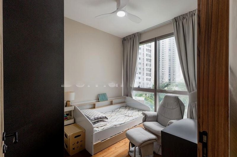 COASTLINE RESIDENCES 15