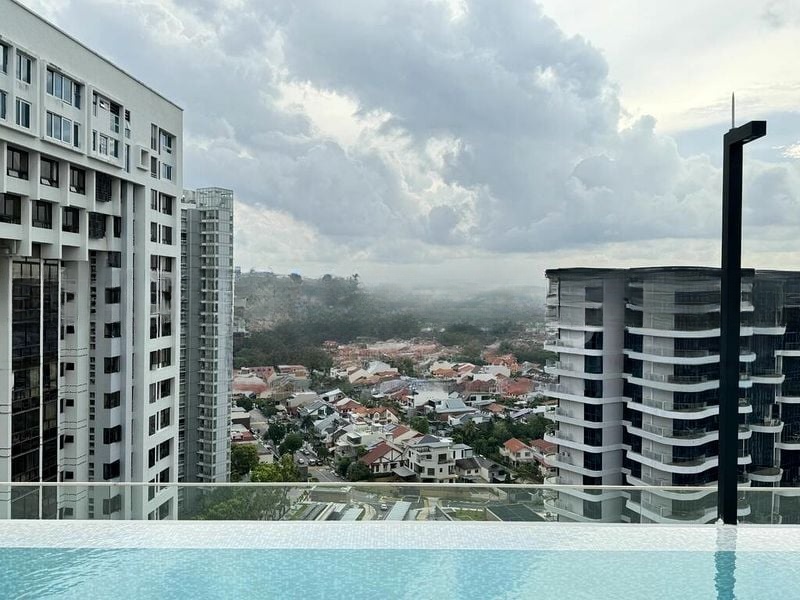 COASTLINE RESIDENCES 9
