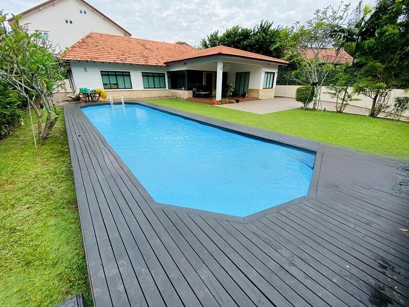 HOLLAND GROVE 5