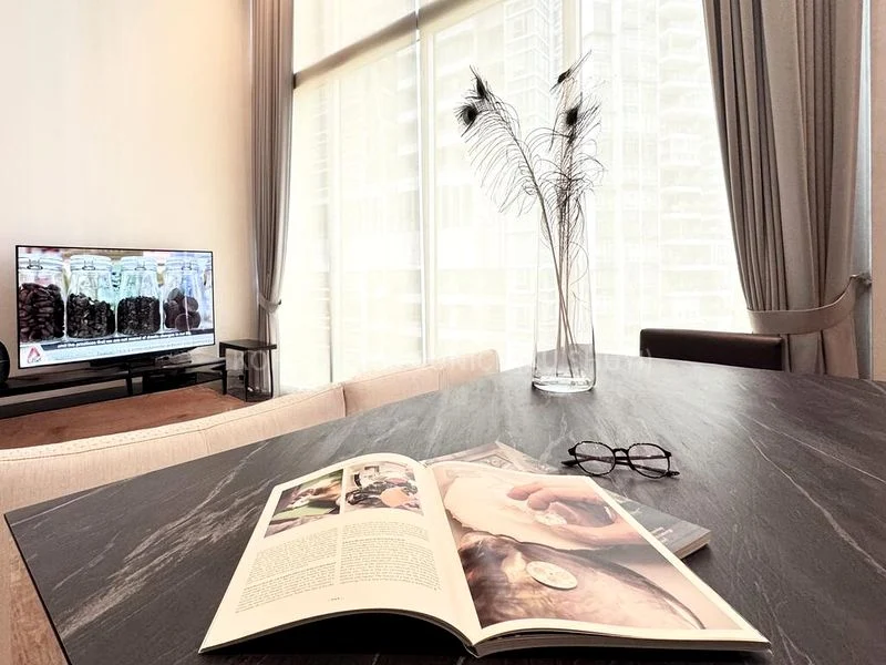 THE LINCOLN MODERN 2