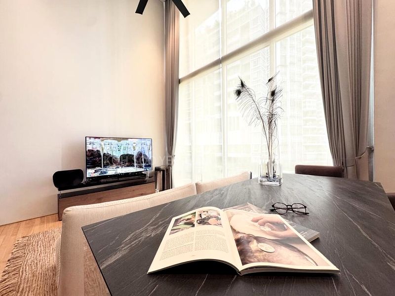 THE LINCOLN MODERN 8