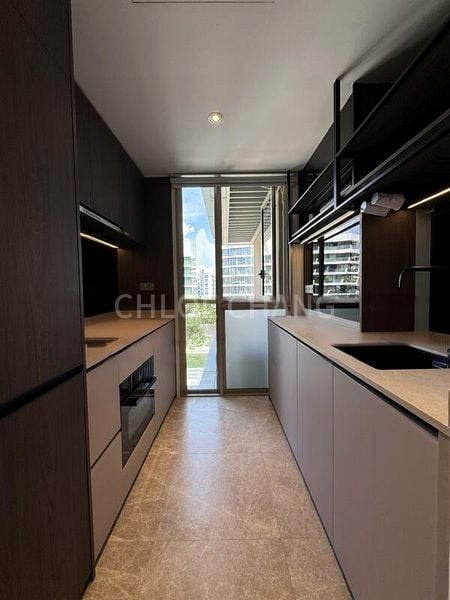 THE REEF AT KING'S DOCK 15