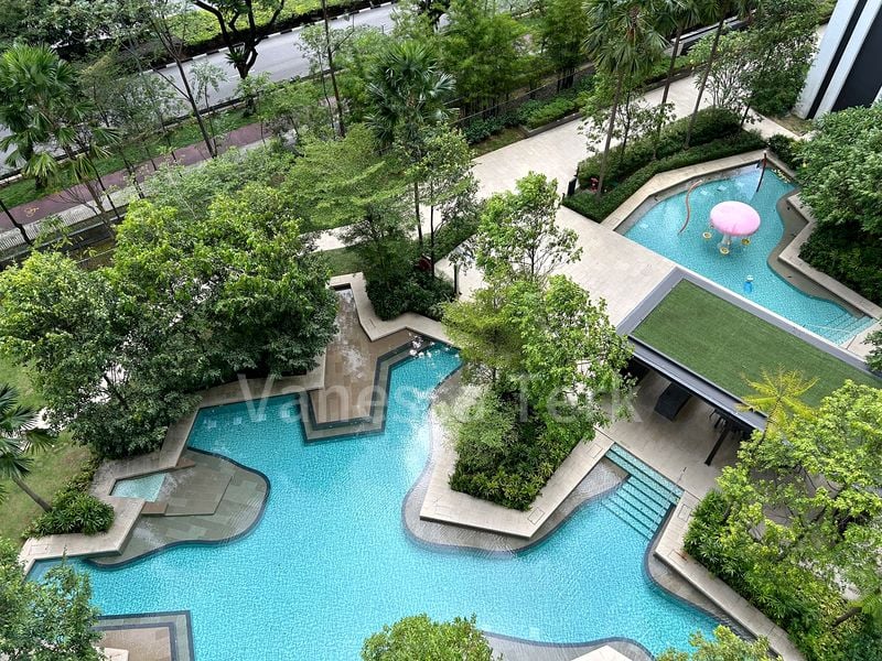 BOTANIQUE AT BARTLEY 12