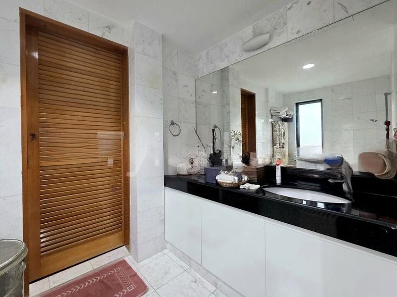 LANDRIDGE CONDOMINIUM 7