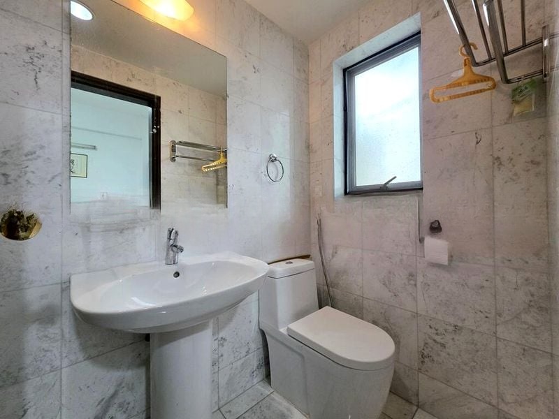 LANDRIDGE CONDOMINIUM 4