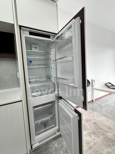 FOURTH AVENUE RESIDENCES 5