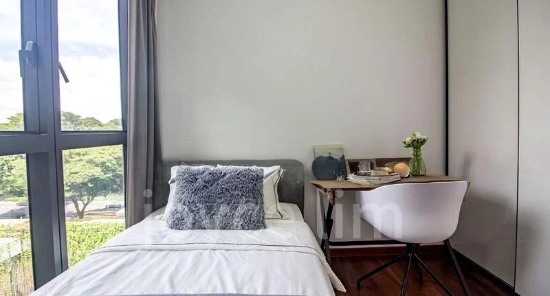 FOURTH AVENUE RESIDENCES 7