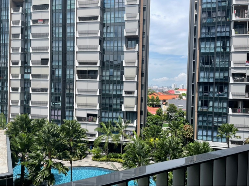 THE GARDEN RESIDENCES 27