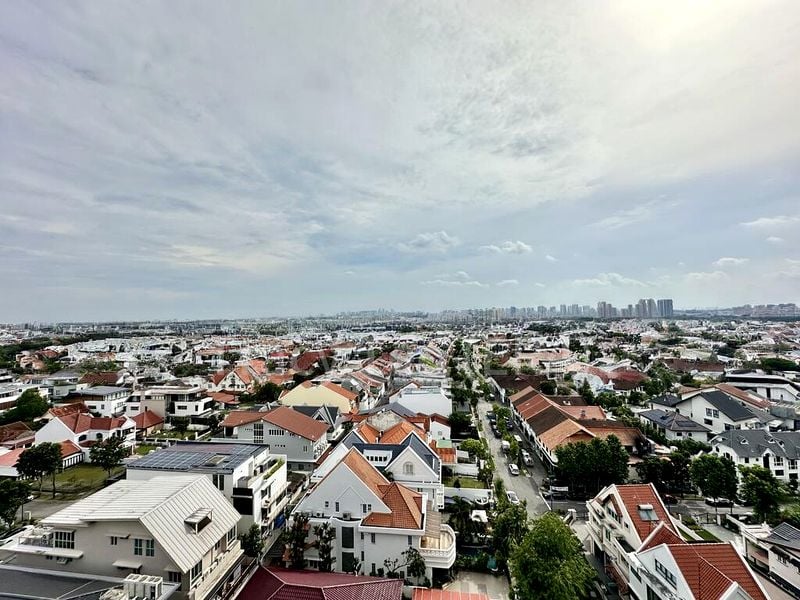 THE GARDEN RESIDENCES 12