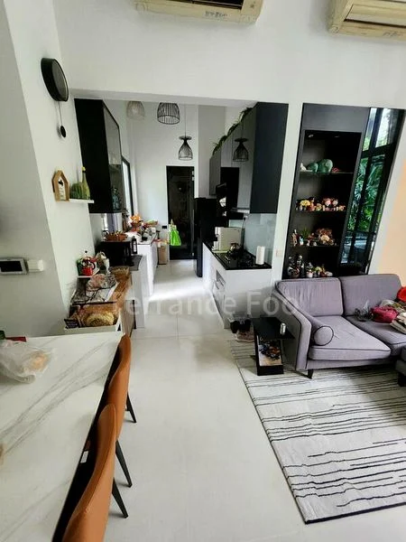 FORESQUE RESIDENCES 10