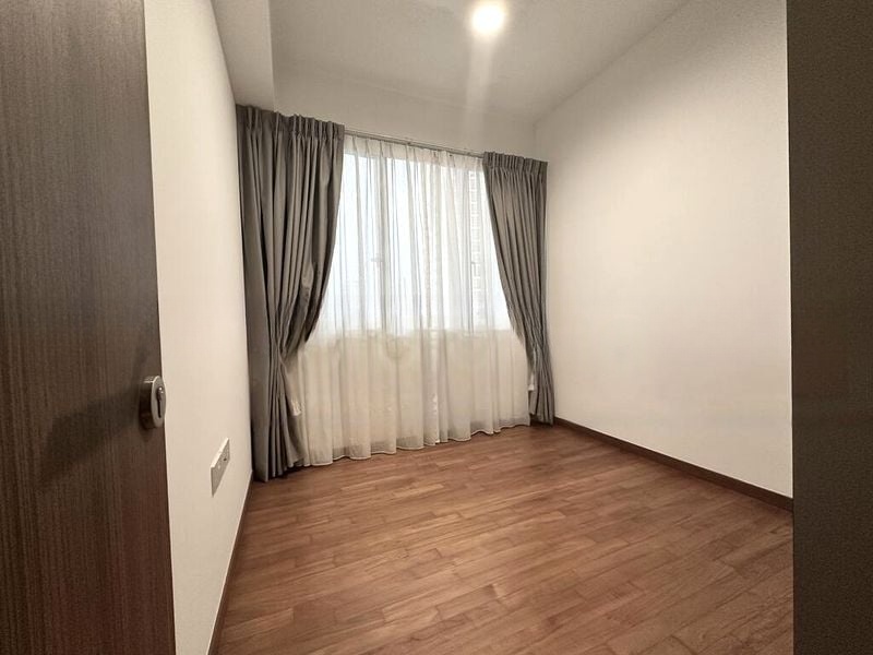 STIRLING RESIDENCES 5