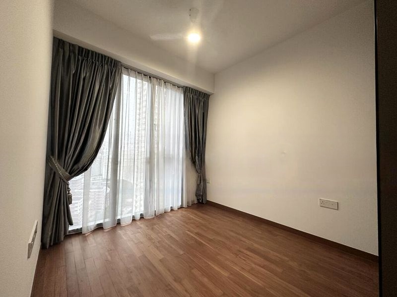 STIRLING RESIDENCES 4