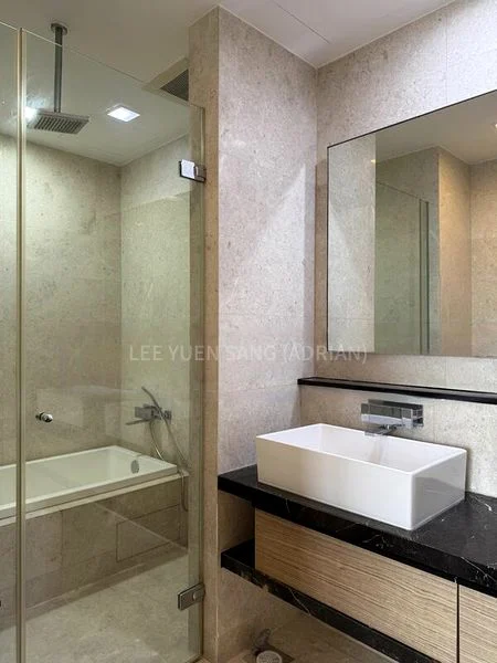 MARINA BAY RESIDENCES 12