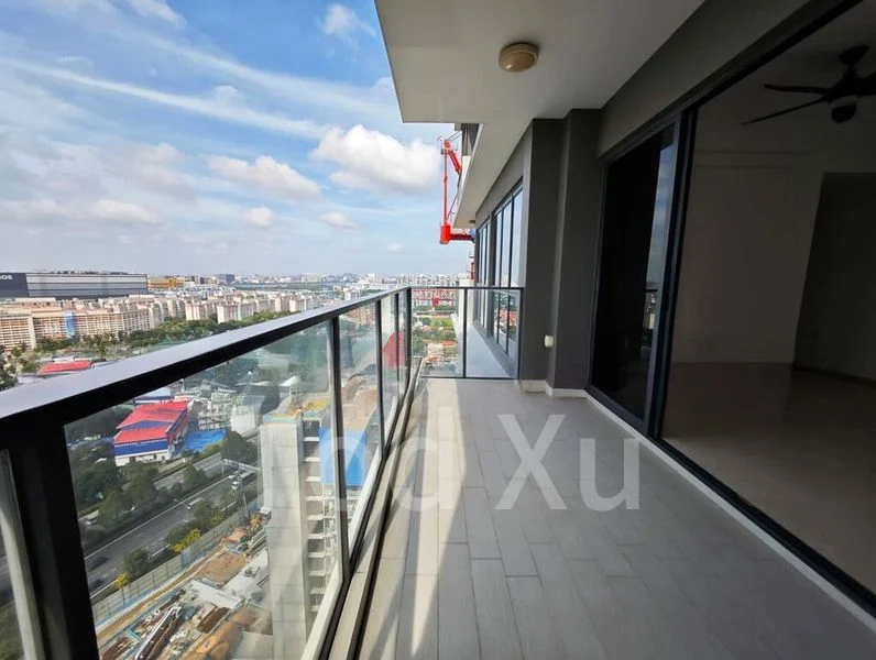 THE CLEMENT CANOPY 4