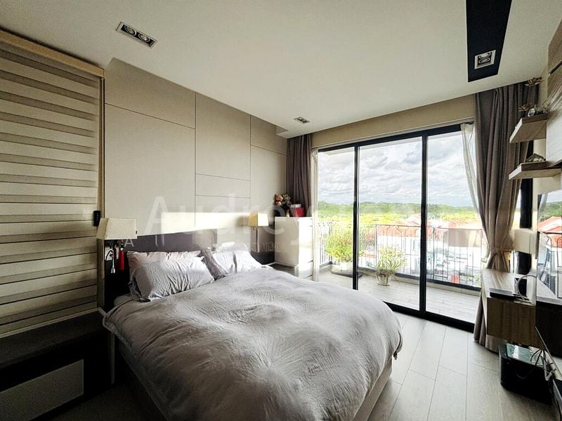 WESTWOOD RESIDENCES 7