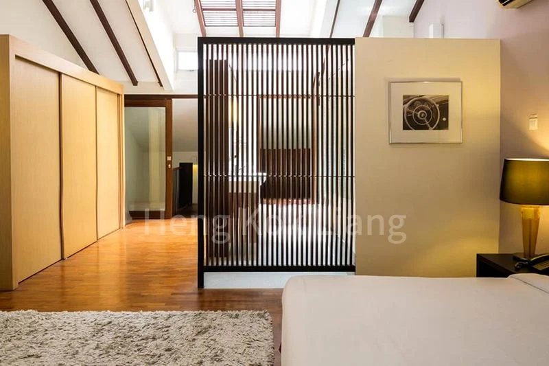 LOTUS AT PAYA LEBAR (EAST WING) 4