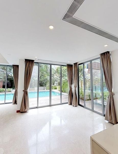 GREENWOOD MEWS 8