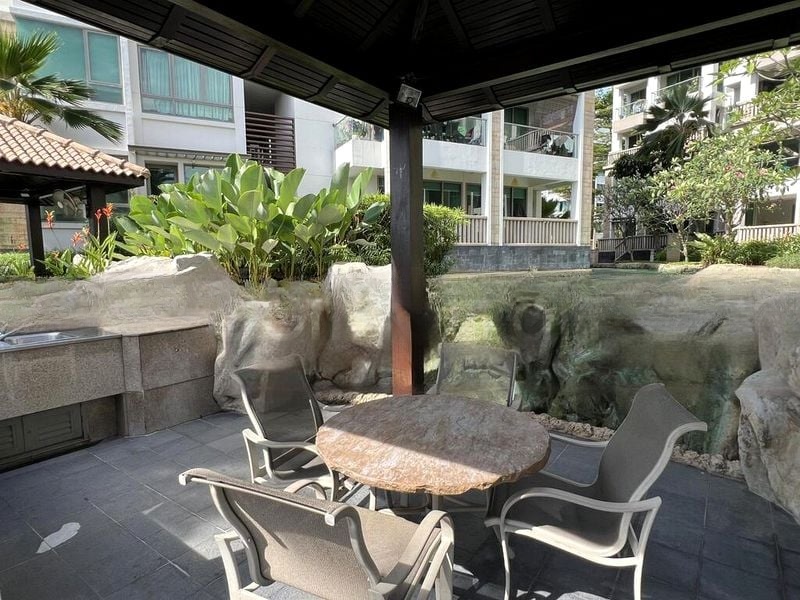 THE BERTH BY THE COVE 2