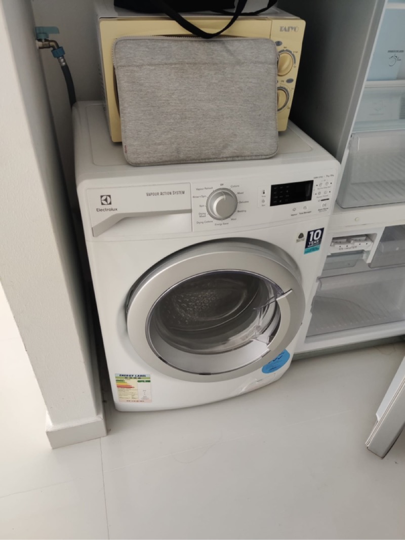KEMBANGAN SUITES 16