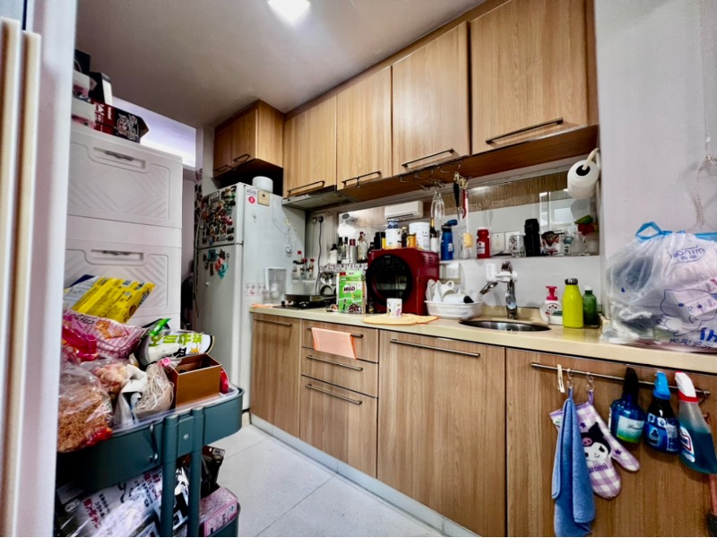 LEITH GROVE 14