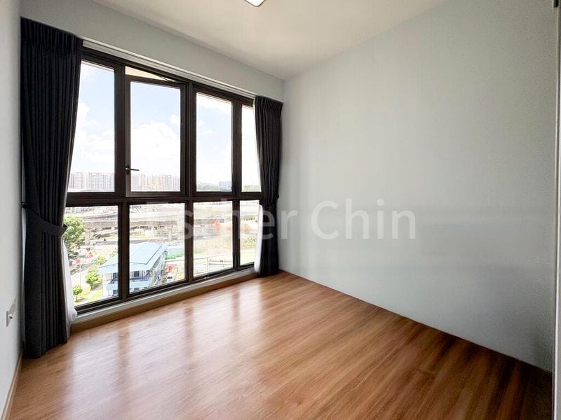 RIVERCOVE RESIDENCES 10