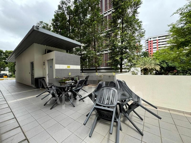 SUITES @ PAYA LEBAR 10