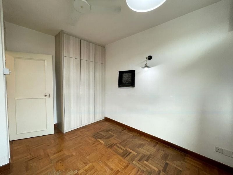 NICON GARDENS 7